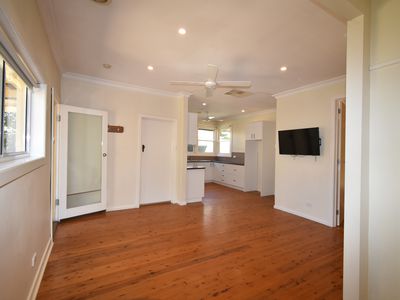 15 CALLANDER AVENUE, Wangaratta