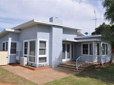 119 Farnell St, Forbes