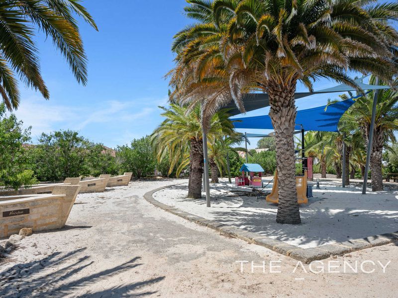 21 Rakitno Close, Lake Coogee