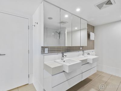 101 / 32 Anzac Parade, Yeppoon