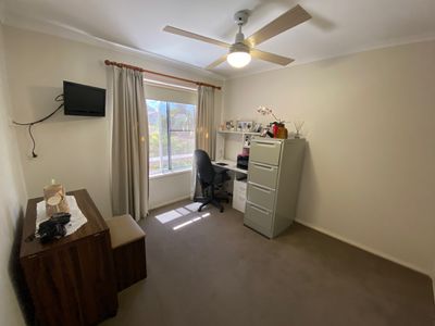 24 Cassandra Crescent, Urangan