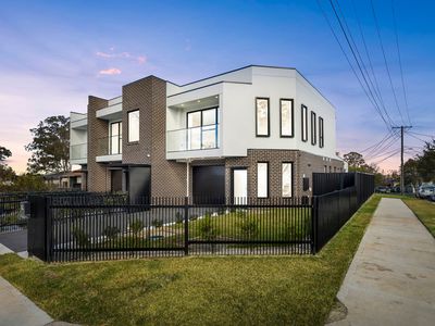 1 / 10 Cartwright Avenue, Miller