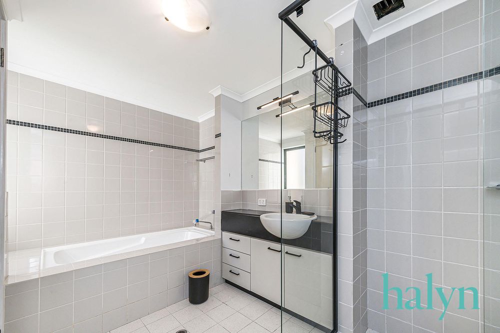 15 / 118 Mounts Bay Road, Perth