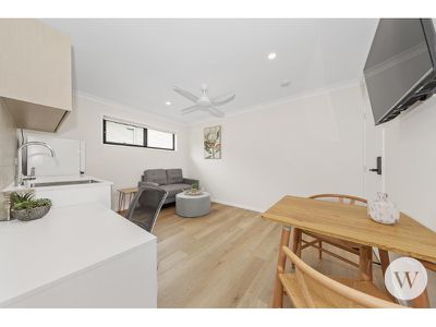 2 / 131 Creek Road, Mount Gravatt East