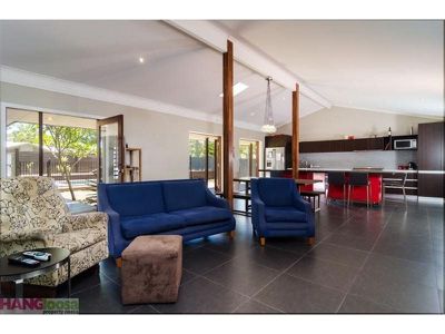 15 Palm Grove Cres, Tewantin
