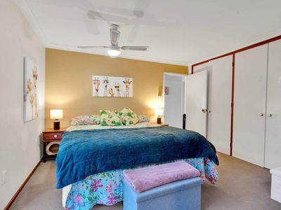 17 Fountain Way, Huntingdale