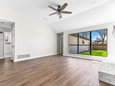 7918 Meadowlark Ln, Rowlett, TX , International
