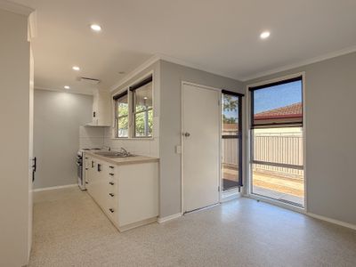 10 Harrison Crescent, Swan Hill