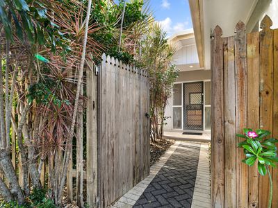 1 Cable Close, Kewarra Beach