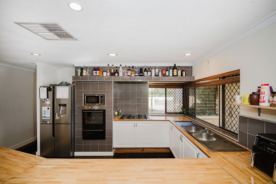 36 Holcombe Road, Warnbro