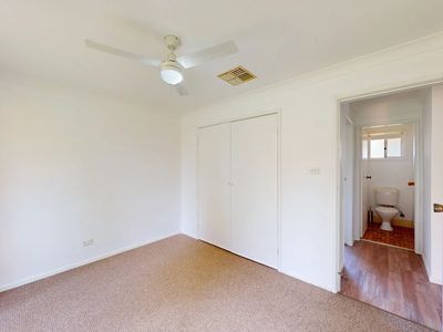 24 Springfield Way, Dubbo