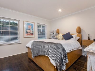 10 Anelida Street, Rye