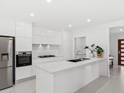 4  Horseshoe Court, Clifton Beach