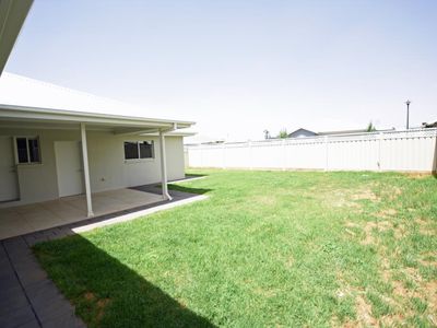 17 Lansdowne Drive, Dubbo