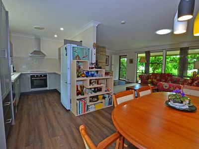 5-7 SWAN STREET, Robertson