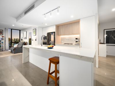 4053 / 21 Ross Street, Benowa