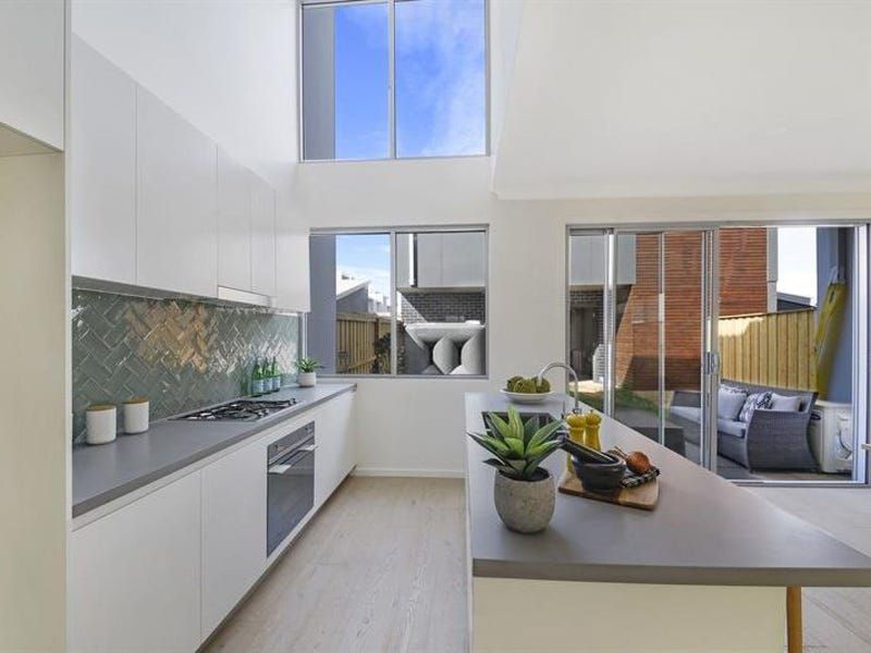 30 Coldstream Lane, Gledswood Hills