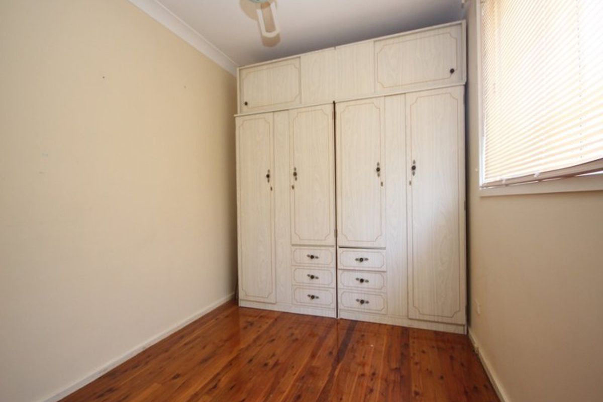 45 Park Avenue, Kingswood