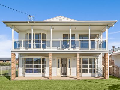 22 Sunset Strip, Manyana