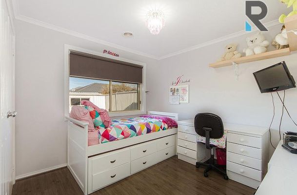 18 Dewvale Place, Craigieburn