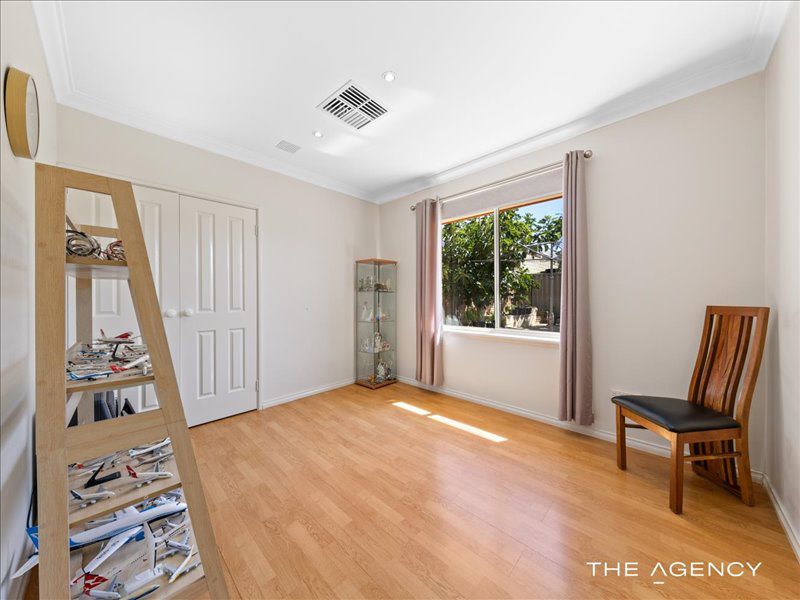 15 Lupin Way, Coogee