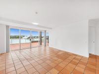 135 Macquarie Street, Teneriffe