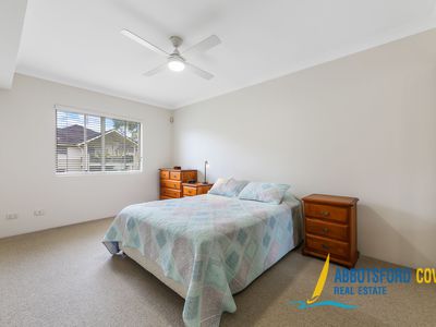 8 / 1 Blackwall Point Road, Abbotsford