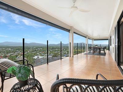 18 Jumna Close , Bentley Park