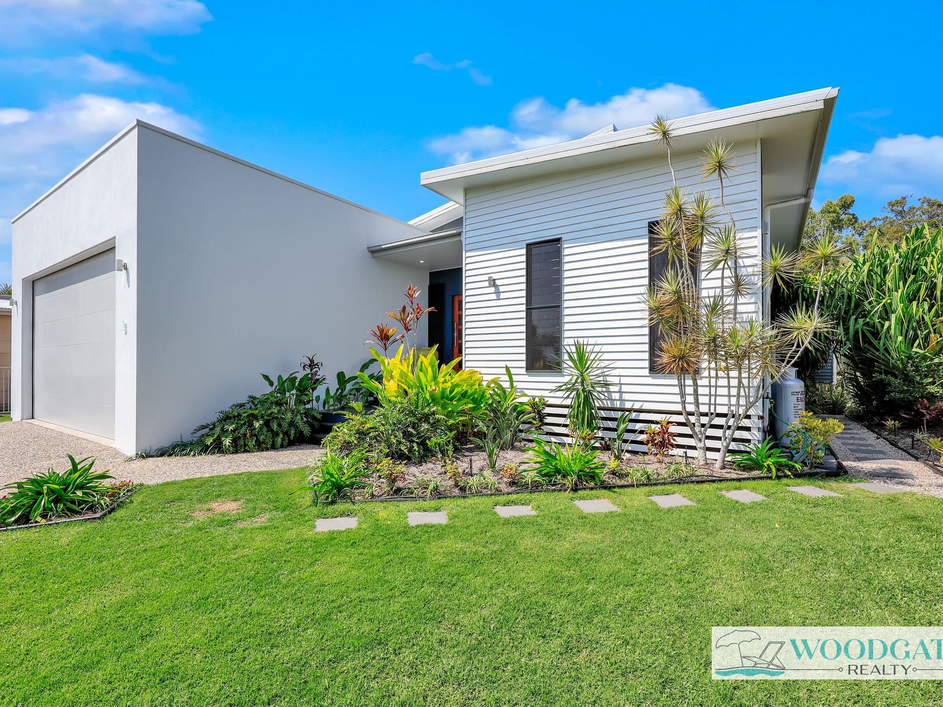 9 Ocean View Dr, Woodgate