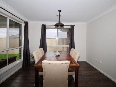 73 Graham Drive, Kelso