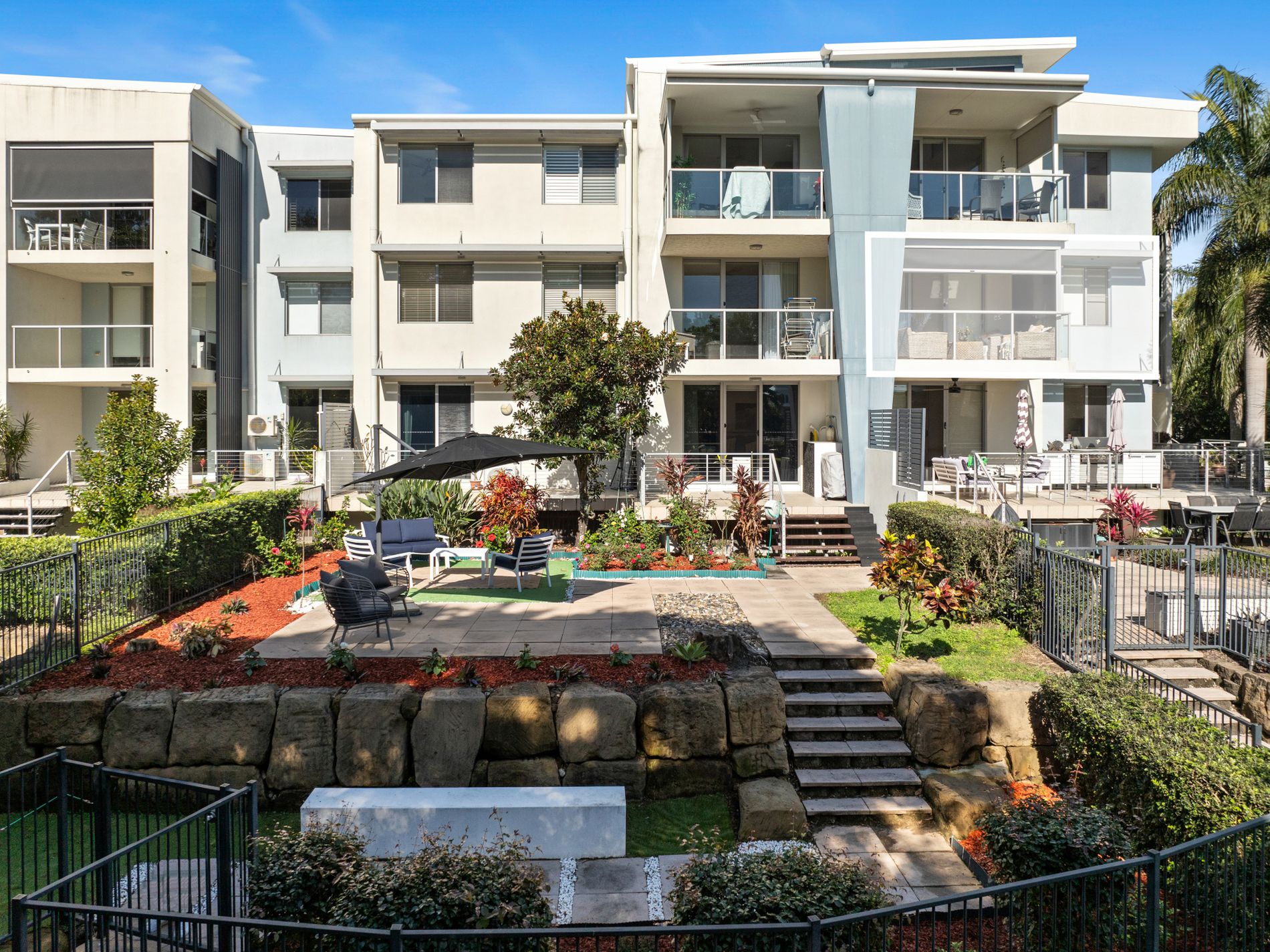 522 / 66 SICKLE AVENUE, Hope Island