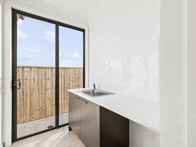 5 Amalgam Avenue, Fraser Rise