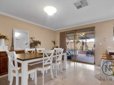 12 Honeyeater Glade, Huntingdale