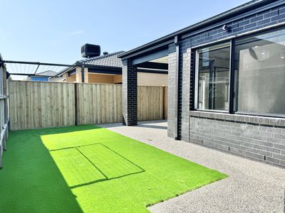 10 Taihu Road, Wyndham Vale