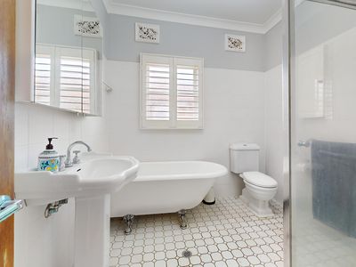 70 Amos Street, Westmead