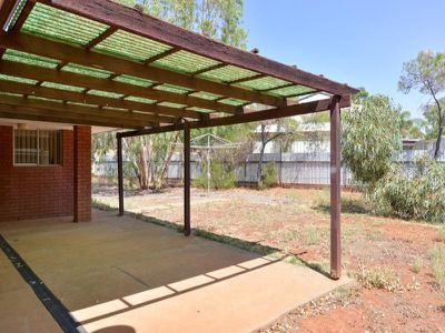 2 Finnerty Lane, Hannans