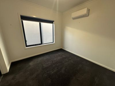 35A Hindmarsh Drive, Manor Lakes