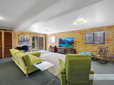 101 Esplanade, Woodgate