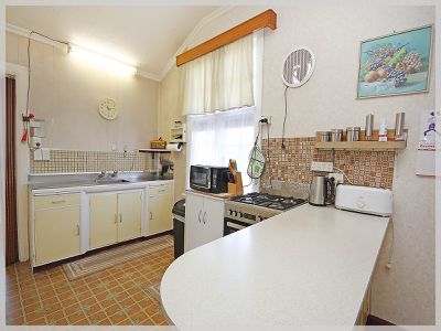 58 Avenue Road, Foxton