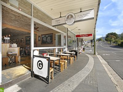 Gidget's Cafe - Stylish Licensed Cafe