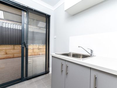 4 Fairmile Street, Bushmead