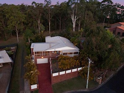 12 Salamander Place, Rochedale South