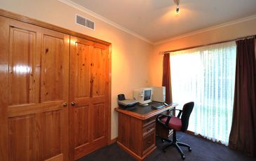 18 Rosebank Lane, Beaconsfield Upper