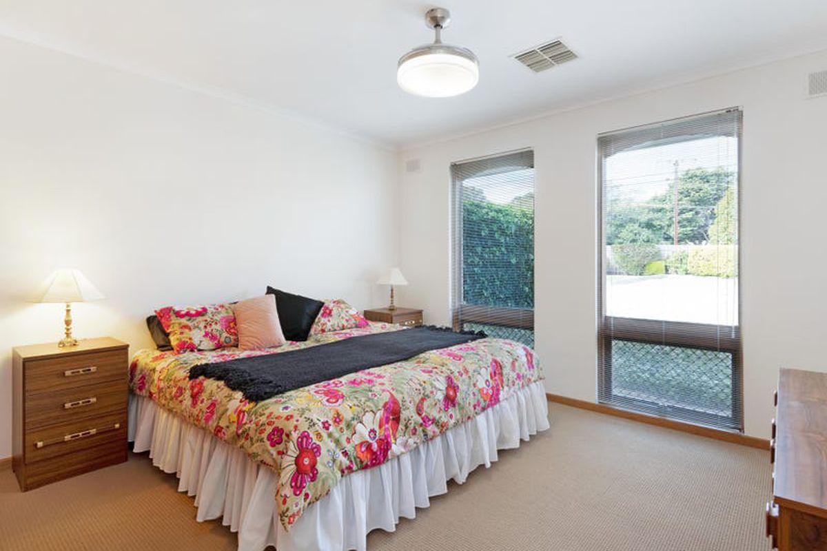 2 / 57 Valiant Road, Holden Hill