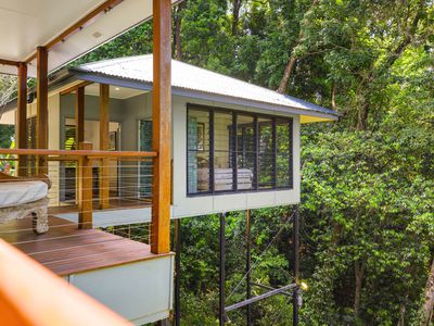 10 Rainforest Road, Edmonton