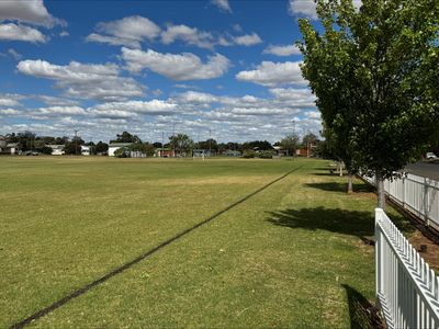 2 / 27 Lynch Street, Parkes