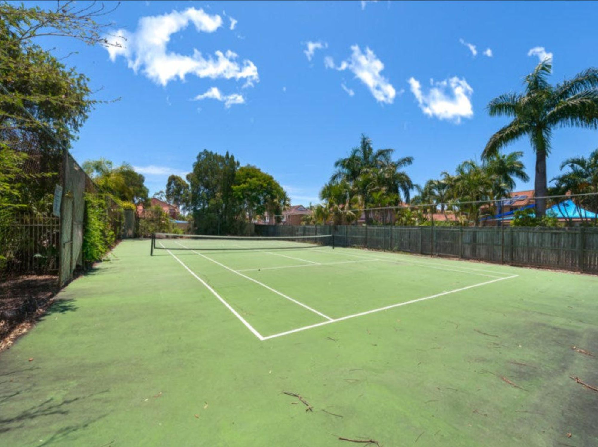 187 / 641 Pine Ridge Road, Biggera Waters