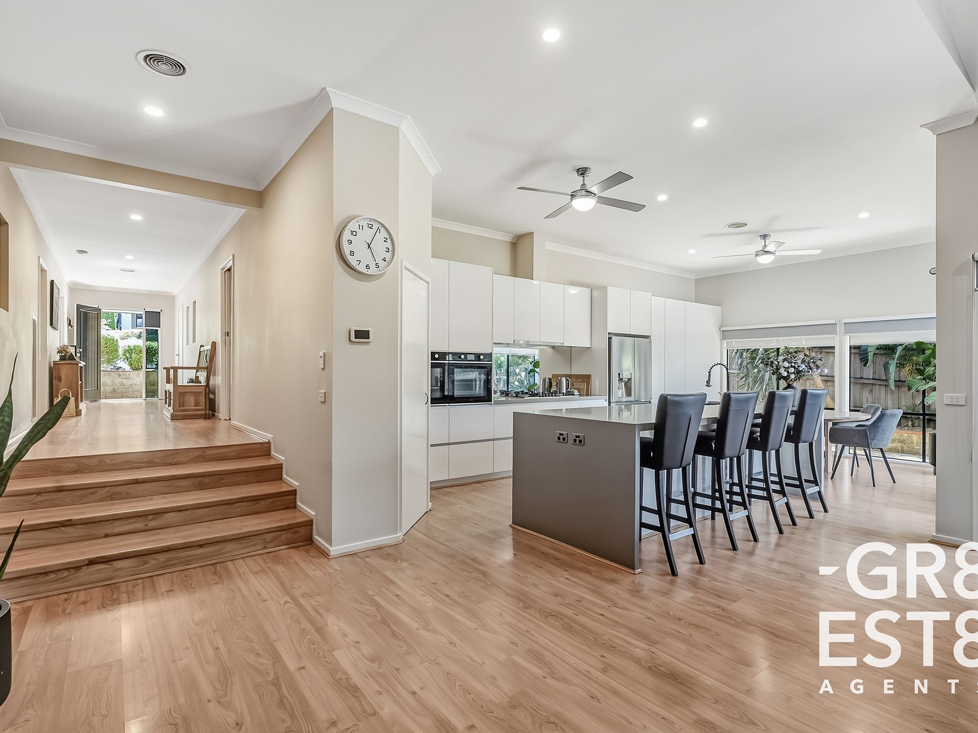 6 Mercy Court, Narre Warren South