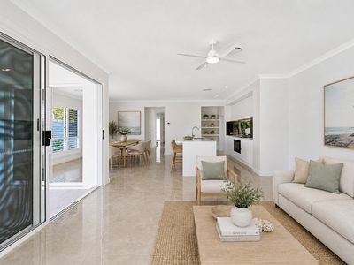 5 Park Ave, Broadbeach Waters