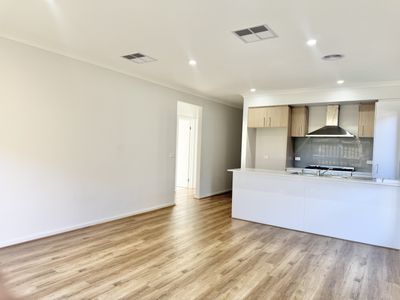 54 Margie Street, Wyndham Vale